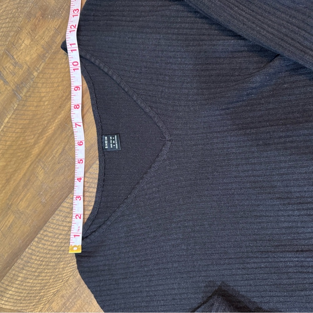 SHEIN Black Ribbed Off Shoulder Crop Top - Picture 6 of 12